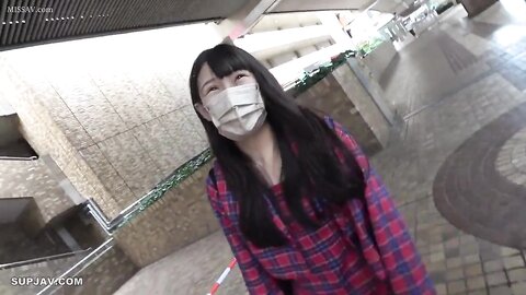 FC2PPV-3106050 【顔晒し】10_13まで限定！！【無修正】普段は明るい小柄なOLだが、休日は想