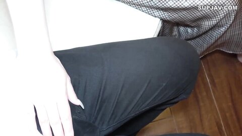 4520281・【無】 初クスコでおま〇こ内部じっくり観察！大人気Gカップ巨乳白ギャル！ゴックンからの中だし２連発で計３発！このギャルならまだ出ます⤴(笑)