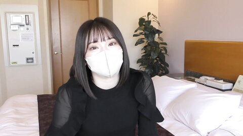 FC2PPV-4482171 かりんちゃんは経験人数1人＆フォロワー数10万人超え！