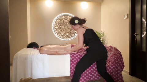 Balinese Massage With Hot Oil