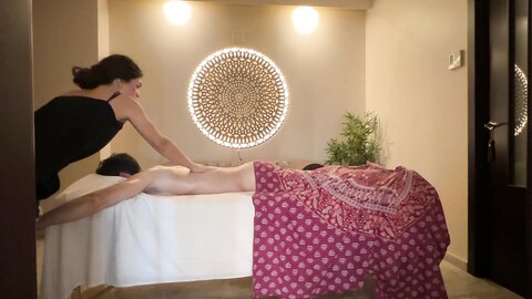 Balinese Massage With Hot Oil