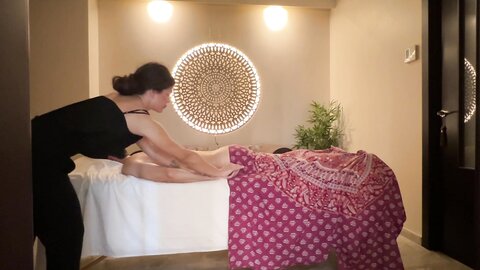 Balinese Massage With Hot Oil