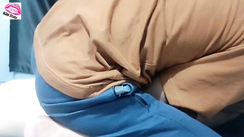 Ibu Tiriku Menjadi Terangsang Melihat Penisku