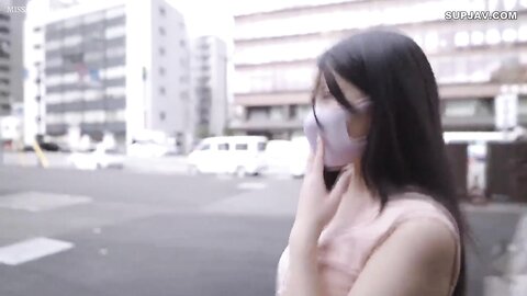 FC2-PPV-3092747 初撮影！個数限定【無修正】シネマ画風！新卒テレオペ勤務のEcup美巨乳美女が性