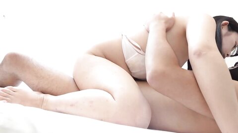 FC2PPV-4057792・【半額】 初撮り・完全顔出し【乃◎坂系なFカップ美巨乳18歳】たまらず２連続中出し