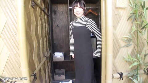 4656961 [Today only! First time only sale 3980pt→980pt]****zynxzjo* 20 year old white slender popular menes girl with outdoor bath fuck date & private oil massage 2 consecutive ejaculations raw Nakadashi [No