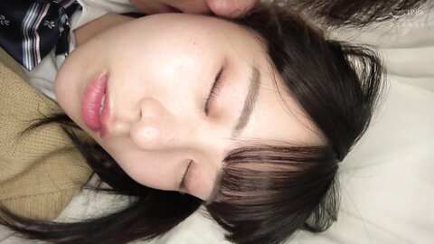 REAL-900 [Uncensored] Coma - Strong - 3 Naive People, All Nakadashi