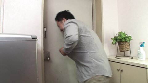 The Pretty Girl From The Pizza Delivery Service Is Seduced Japanese In Japanese Porn
