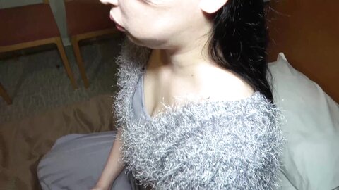4664535 [face] ****zynxzjo* "I don`t have enough money for my childcare expenses," says the MILF who came to borrow money, "but I think she actually came here because she couldn`t forget how good she felt the