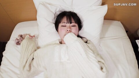 4665596 Exclusive50% off!990pts until the 2nd! ****zynxzjo* !　First time shooting* 20 years old pure big gakusay, plenty of Nakadashi on her sensitive and erogenous body that still has an innocent look.