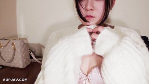 4665596 Exclusive50% off!990pts until the 2nd! ****zynxzjo* !　First time shooting* 20 years old pure big gakusay, plenty of Nakadashi on her sensitive and erogenous body that still has an innocent look.