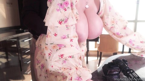 ⚫️【2025年新流】，顶级爆乳，Of极品K乳【Lilykoti】解锁福利①，最爽胸推乳交，口活性爱，娇喘连连