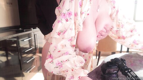 ⚫️【2025年新流】，顶级爆乳，Of极品K乳【Lilykoti】解锁福利①，最爽胸推乳交，口活性爱，娇喘连连