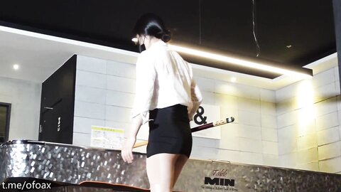 Hee Yuri (희유리) – Yoga Teaching (4)