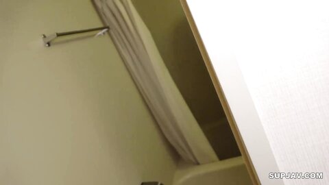 4669209 [980 pts until today!]****zynxzjo* White slender chubby recruiter in support. She rips off her pantyhose and is blamed for the electric shock. She is a very beautiful girl.