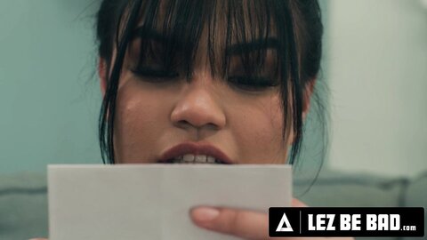 Lez Be Bad Naughty Pervert Summer Col Welcomes Delivery Girl Chanel Ca