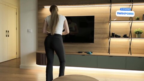 ⚫️【2025年新流】，P站极品巨乳肥臀，高颜女神【Comatozze】最新露脸解禁第10部，波涛汹涌超肥鲍鱼，视觉盛宴