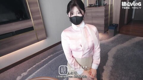 【色欲空姐】Nana Taipei❤️空姐的制服游戏，开档丝袜蜜桃臀小穴噗汁噗汁的抽插声音内射