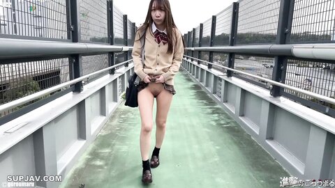4672939 Exclusive[Individual shot 112]****zynxzjo* Fully exposed 18 year old D-cup super suji paipan (2) After Nakadashi from a walk with her exposed skin, she gives him a cleaning blowjob Limited time 4000 p