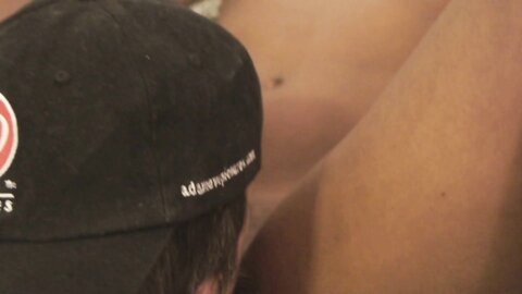 Sexy Babe Sucks A Huge Cock Before Boucning Her Shaved Pussy Japanese Escort Porn