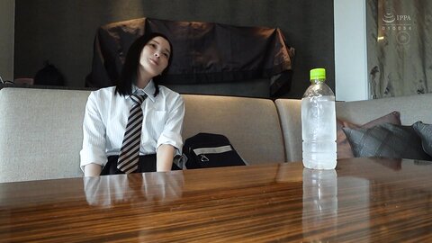 NPJS-169 Modern Mature Tall Girl And Aid Exchange Hotel Nakadashi, Female Student, Momo