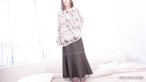 4670485 [Until today 7980pt→980pt]****zynxzjo* Transparent, white, slender 18 year old. She wants to support the person she loves so she fucks her uncle [No Nakadashi].