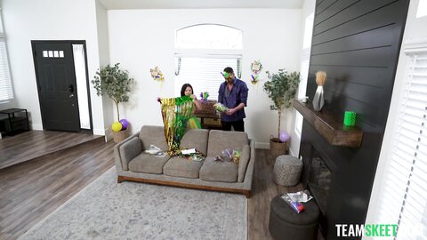 Lulu Chu Mas Cock Rade