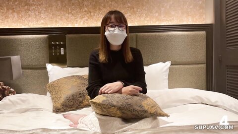 4678311 NTR fuck filming of a naive glasses wearing office worker. **pzzyxqx*z* Taste big tits beautiful pussy coming on cock and get a lot of cum inside from overwritten piston that changes the shape of the