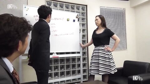 One Man Female Boss Playing With Subordinates Lower Body  Yurie Minamizawa