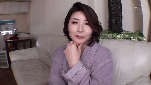 Oshikawa Yuri  A Sensual Slut In Heat Who Looks Like An Angel And Vulgarly Devoured Masochistic Men  Pt 1