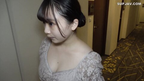 FC2PPV-4594532・【第３章／４発射】 童顔でカワイイ顔の１８歳カフェ店員。秘密のオイルで感度倍増。 ヌルテカＧカップおっぱいが激しく揺れる。男の精を最後の１滴