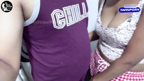 ආත්මී අක්කියාගෙ ලොකු Sri Lankan Sinhala Sex Hot Actress Fuck With Her N