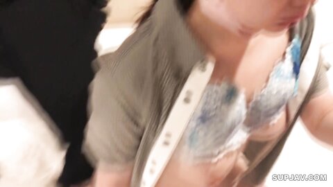 4684899 85%OFF!*85%OFF until the 19th*[Amateur Pics]**pzzyxqx*z* [Uncensored]3-way continuous intimate copulation between a black-haired innocent who works at a high-class restaurant in Ginza and a hungry per