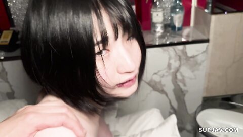 4682449 90% OFF!!![4K high quality bonus]**pzzyxqx*z* "18 year old valet in Tokyo, department head, face to face appearance" First time in her life she is ready to get pregnant, live Nakadashi private filming