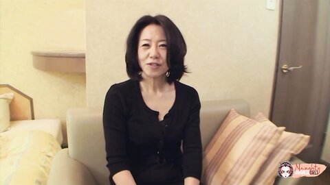 Older Milf Junko In Stockings Gets A Dildo And A Cock In Her Hairy Puss