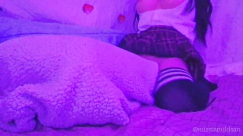 Impregnating My Pillow With Girl Pussy Juice Humping Pillow After Schoo