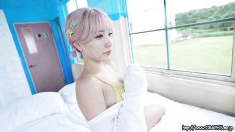 Graphis Limited Edition – Moka Haruhi 春陽モカ GW Special Clip 3