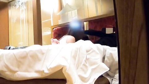 4691260 *[Personal filming]****zynxzjo* [Uncensored] Dirty cock roaring first thing in the morning, a beautiful woman full of cleanliness is called up unprotected, made to take it to the cock immediately and