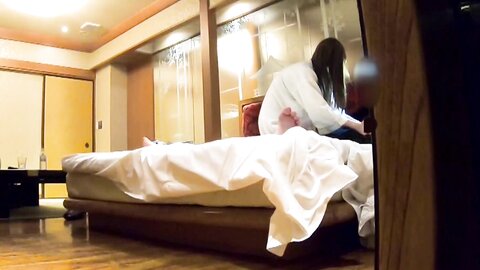 4691260 *[Personal filming]****zynxzjo* [Uncensored] Dirty cock roaring first thing in the morning, a beautiful woman full of cleanliness is called up unprotected, made to take it to the cock immediately and