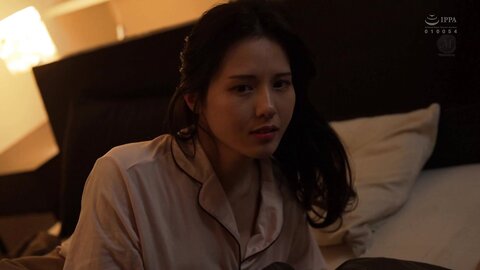 JUR-352 [Uncensored] The Noise Of The Construction Work Never Stops. A Married Woman's Cry For Help Is Mercilessly...