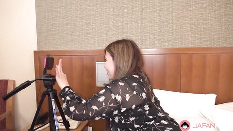 Reiko Igarashi  Married Milf Reiko Igarashi Wants To Be A Porn Star