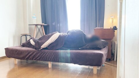 I Didnt Do Anything At Night With A Beautiful Woman Who Came To Stay