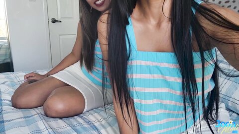 Les Strap On Surprise O For Thai Hotwife