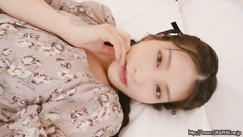 Graphis Gals – Suzu Honjo 本庄鈴 Devine Clip 5