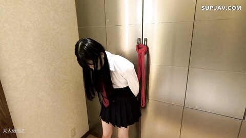 4698290 50% OFF![Amateur first time shooting]****zynxzjo* Manami (18) 158 cm 45 kg C-cup slender chibi. She`s cute but for some reason she agreed to be filmed. We ended up doing Nakadashi, Irruma, toy ***