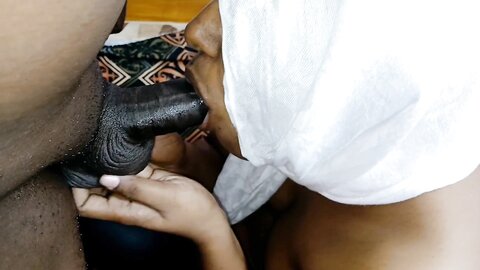 ගෙවල් ලග මුස්ලිම් නන්ගි අම්මෝ ගත්ත සැප Asian Muslim Girl Along Time Get