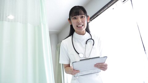 OME-447 Sweet Sad Beautiful Girl Momoka Hayashida