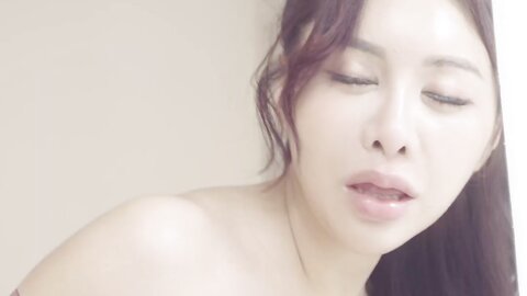 xsjbw011高中生趁家里没人偷叫妹子