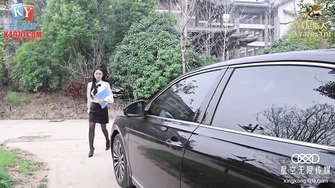 XKG095职场骚妇的淫荡性交易