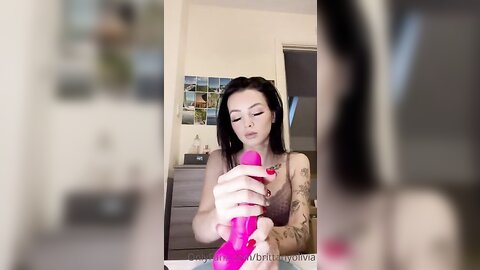 Brittanyolivia 2022 01 02 2317910094 Something For U X